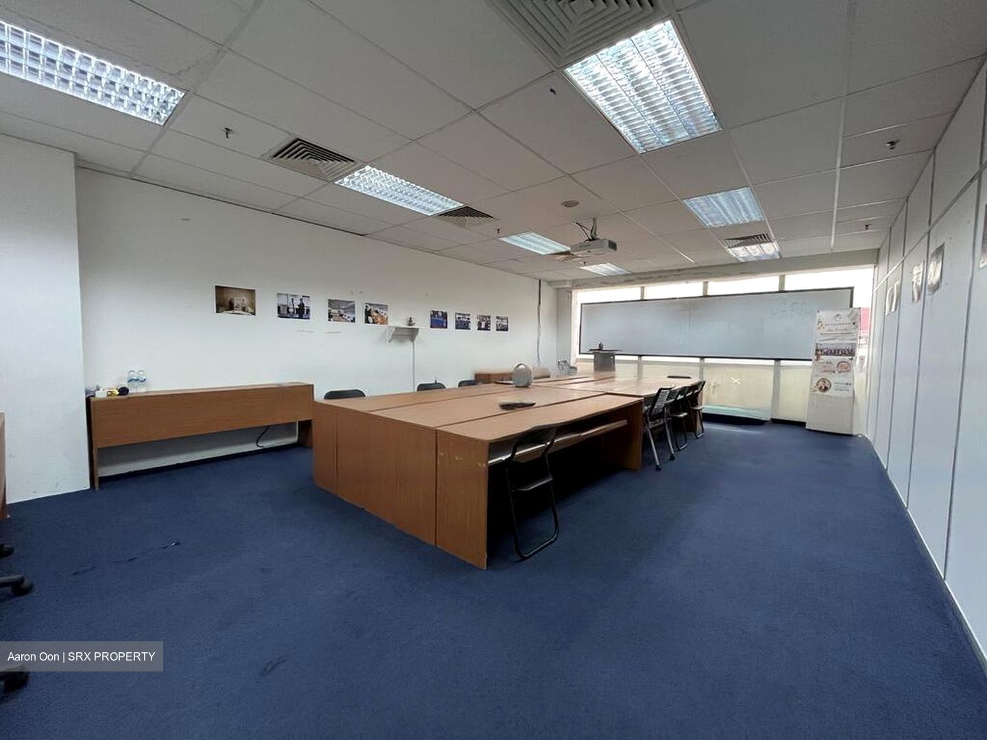Burlington Square (D7), Office #464480351